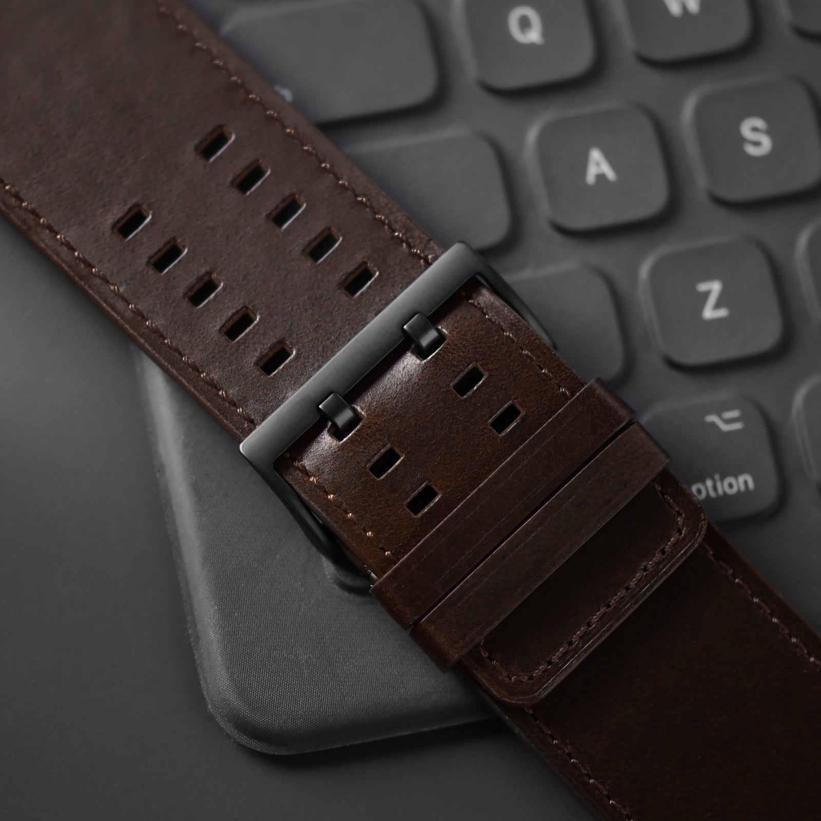 Tefeca Dual Series Replacement Watch Band Compatible with Apple Watch/ Apple Watch Ultra | Retro Dark Brown Leather | 42/44/45/49mm - Tefeca