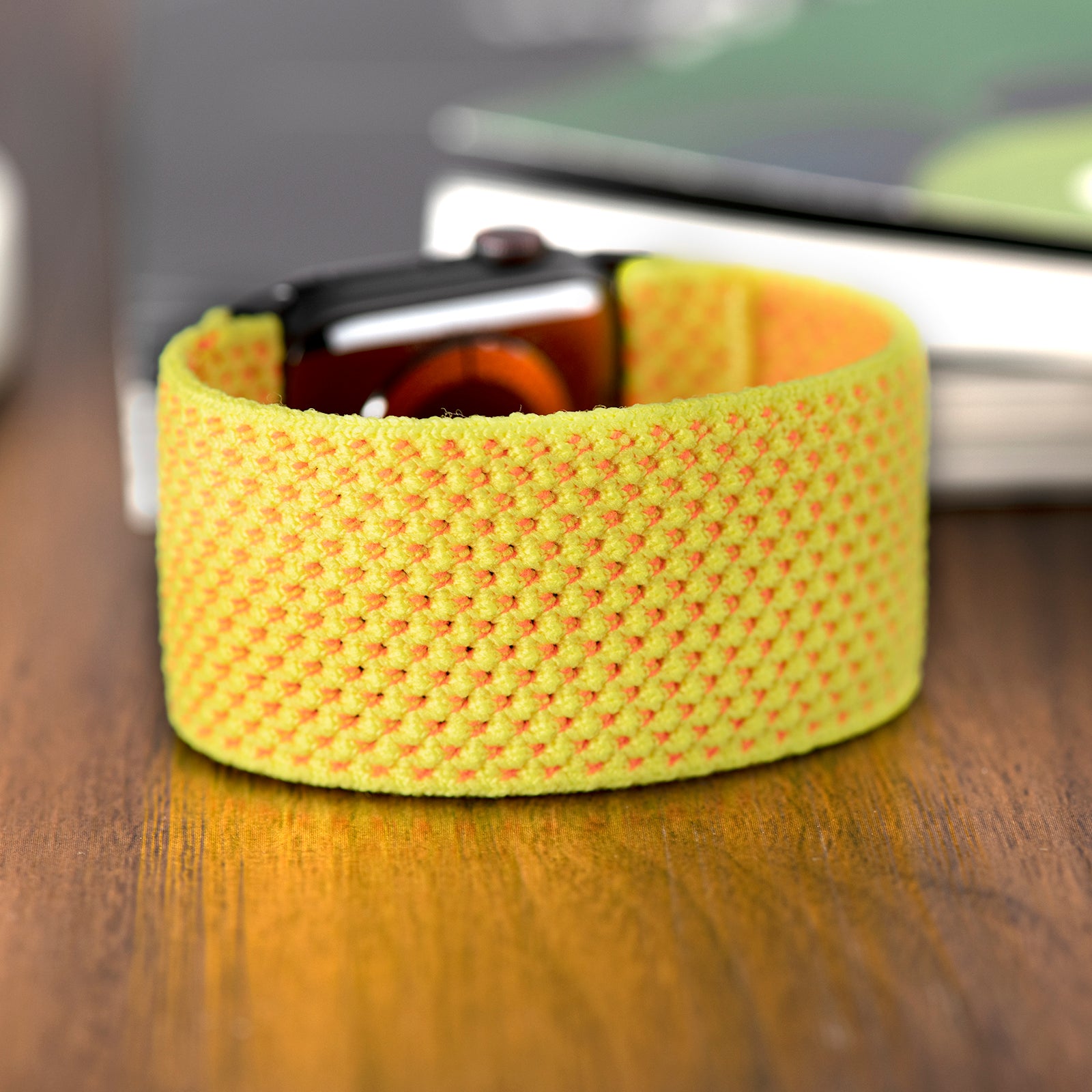 LV Printed Liquid Silicone Apple Watch Band for 42-44-45 mm Pale Yellow